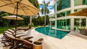 villa-61520706531682367433.jpg