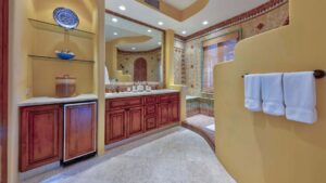 villa-62107360561682119297.jpg