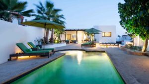 villa-62420517391682124079.jpg