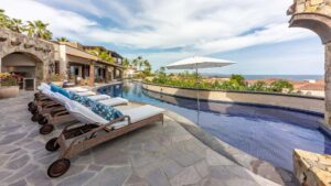 villa-6247204771681605469.jpg