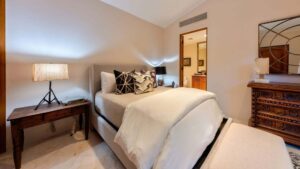 villa-64898407911681606031.jpg
