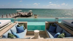 xr:d:DAEMrW4V-o4:22123,j:6549782145240049403,t:24032116