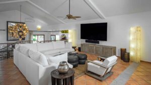 villa-67157092971682124712.jpg