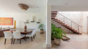 villa-69269489161767979557.jpg