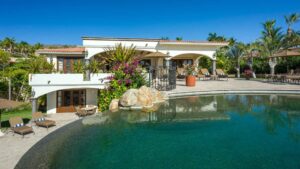 villa-69989898591682125784.jpg