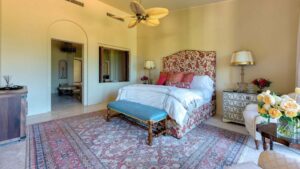 villa-72721250861682119297.jpg