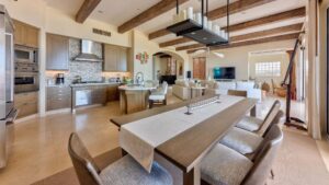 villa-74703356921682201675.jpg