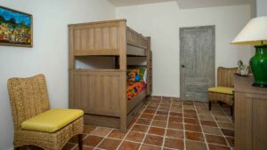 villa-74924535131682205335.jpg