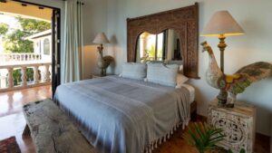 villa-76558014041744961191.jpg
