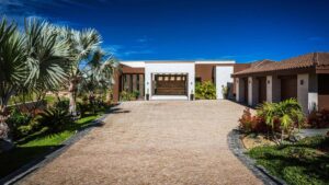 villa-81407232271682443853.jpg