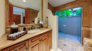 villa-81717911931681606031.jpg
