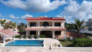 villa-86344656611682369932.jpg