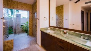 villa-86370837411682198826.jpg