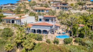 villa-87697886201682117614.jpg