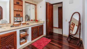villa-88007926641682361532.jpg