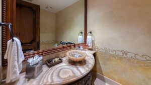 villa-8839691471682117818.jpg