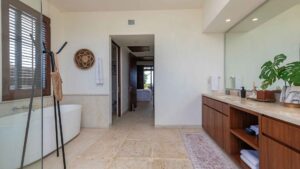 villa-88671006031767985733.jpg