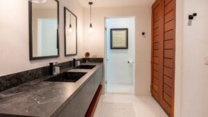 villa-90290408831768863262.jpg