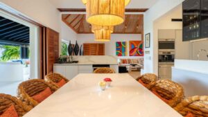 villa-90431007401768863236.jpg