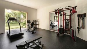 villa-9375319281767814179.jpg