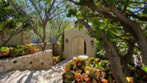 villa-94420831821681605754.jpg