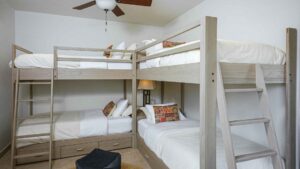 villa-95998367521756753262.jpg