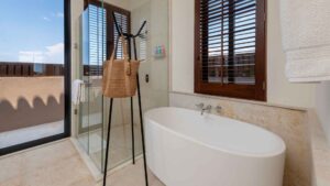 villa-96251123751767985733.jpg