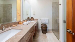 villa-97995302591767983226.jpg